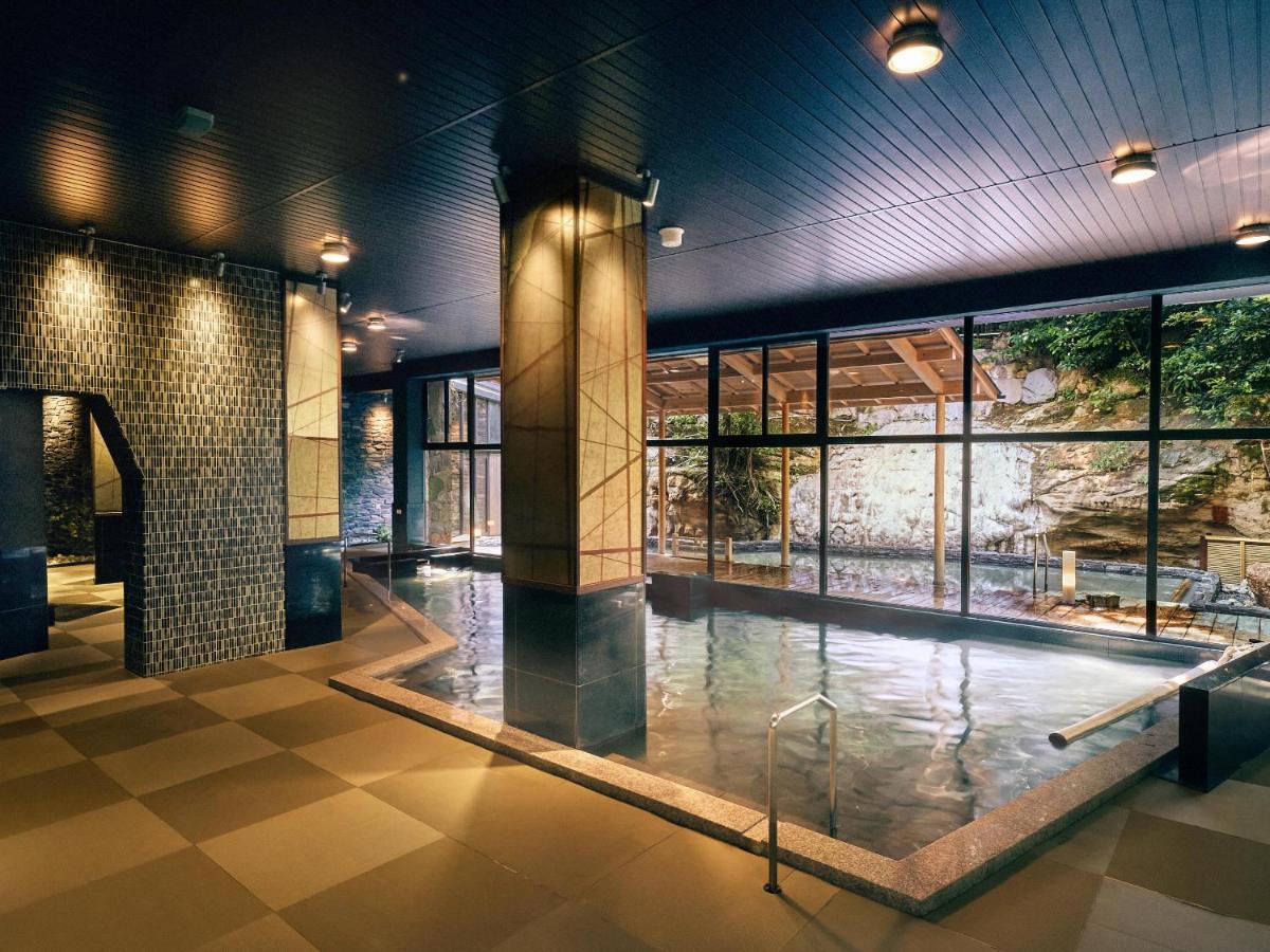 Ooedo Onsen Monogatari Premium Gyoen Shirahama