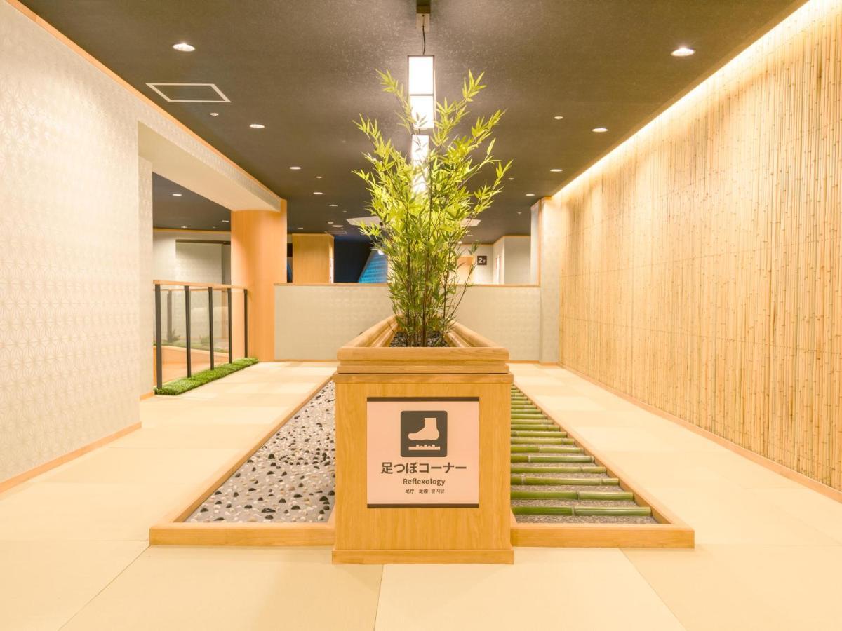 Ooedo Onsen Monogatari Premium Gyoen 4* Shirahama