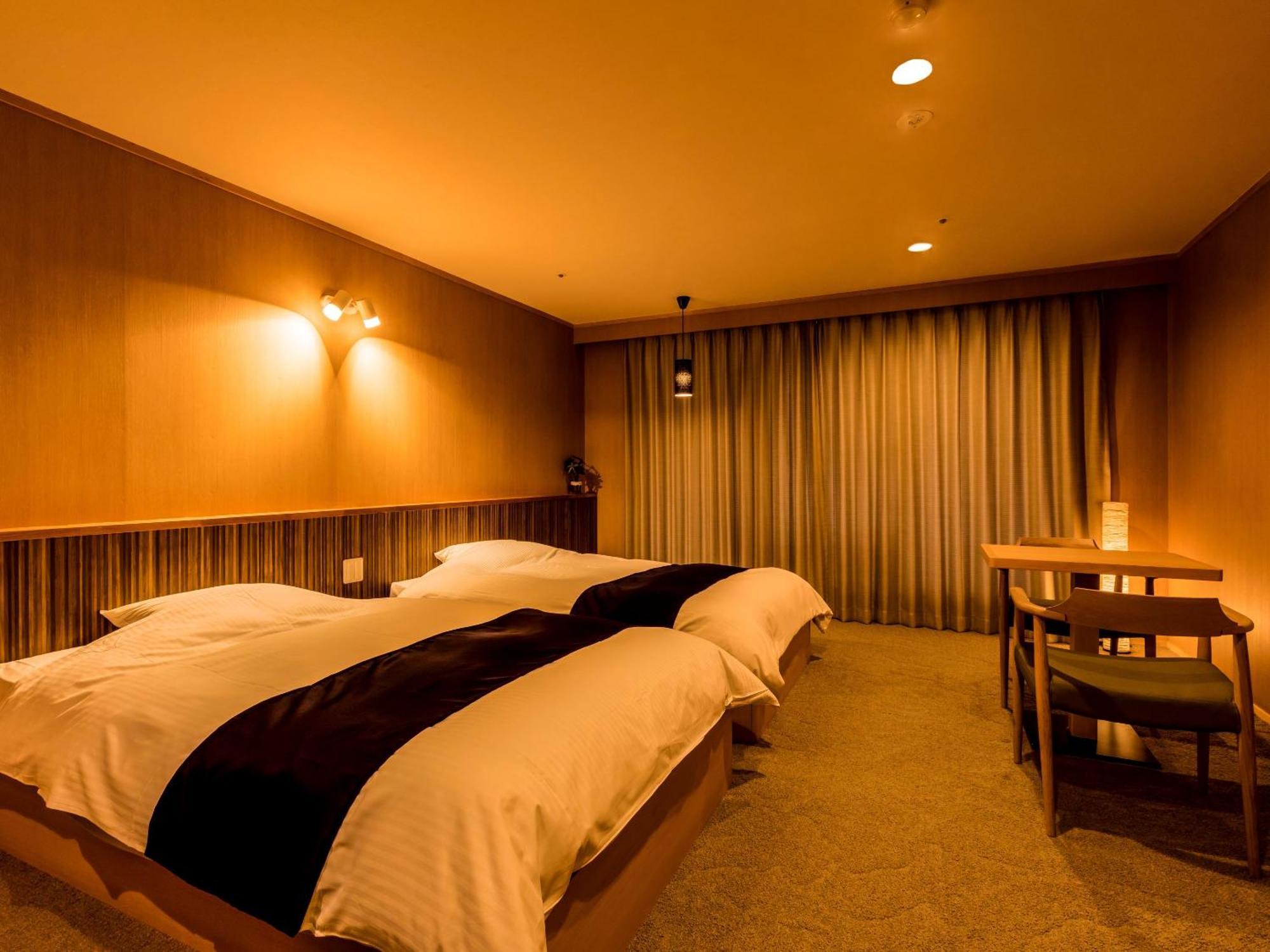 Ooedo Onsen Monogatari Premium Gyoen 4*